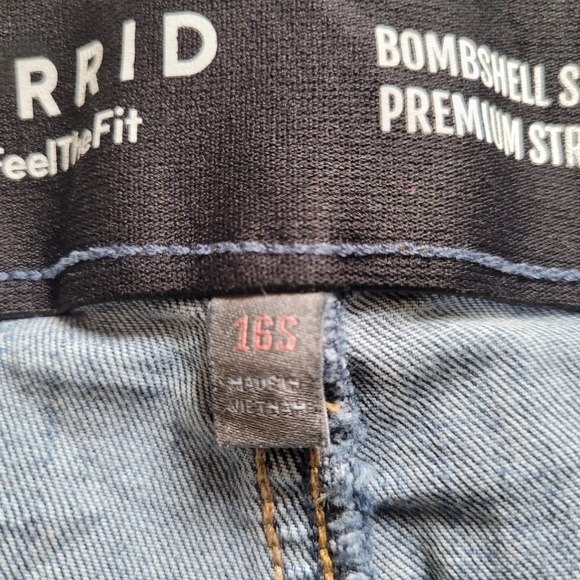 Torrid jeans Bombshell Skinny stretchy blue denim plus size 16 distressed pants - Picture 4 of 11